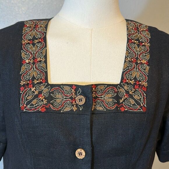 Vintage Carole Little Elegant linen Dress with Embroidered Neckline size 10P - Picture 2 of 8